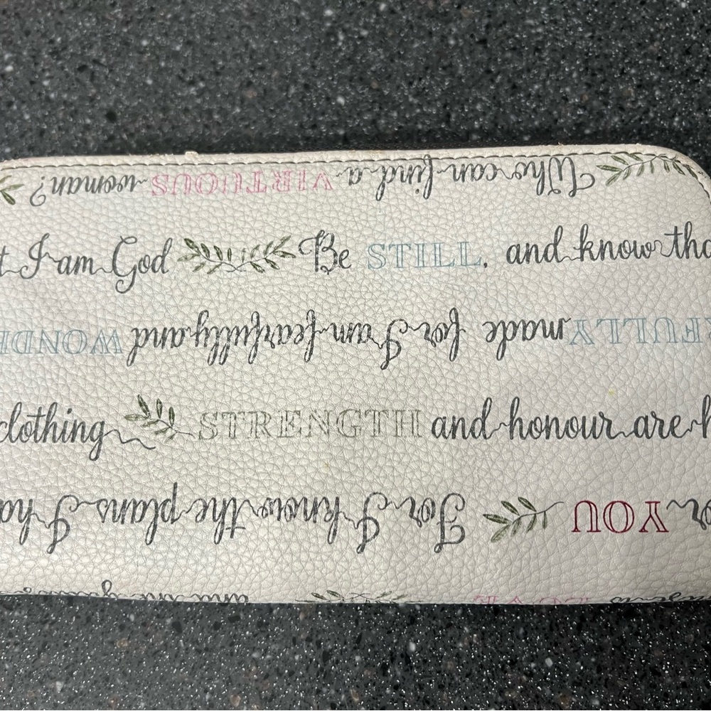 Thirty-One Inspirational Script Wallet - Cream and Multicolor